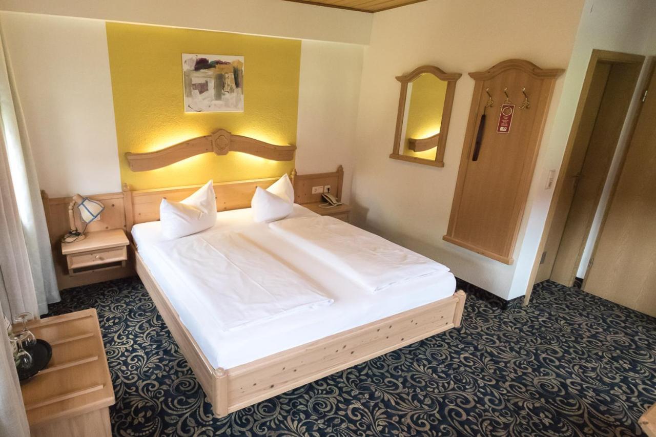 Hotel Loewen Randersacker Dış mekan fotoğraf